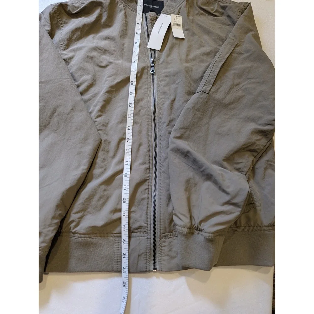Banana Republic Men's Bomber Jacket Gray Full Zip Water Resistant Medium NWT